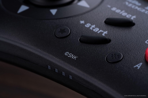 8Bitdo-NEOGEO-Wireless-Gamepad-Android-PC-Mauro